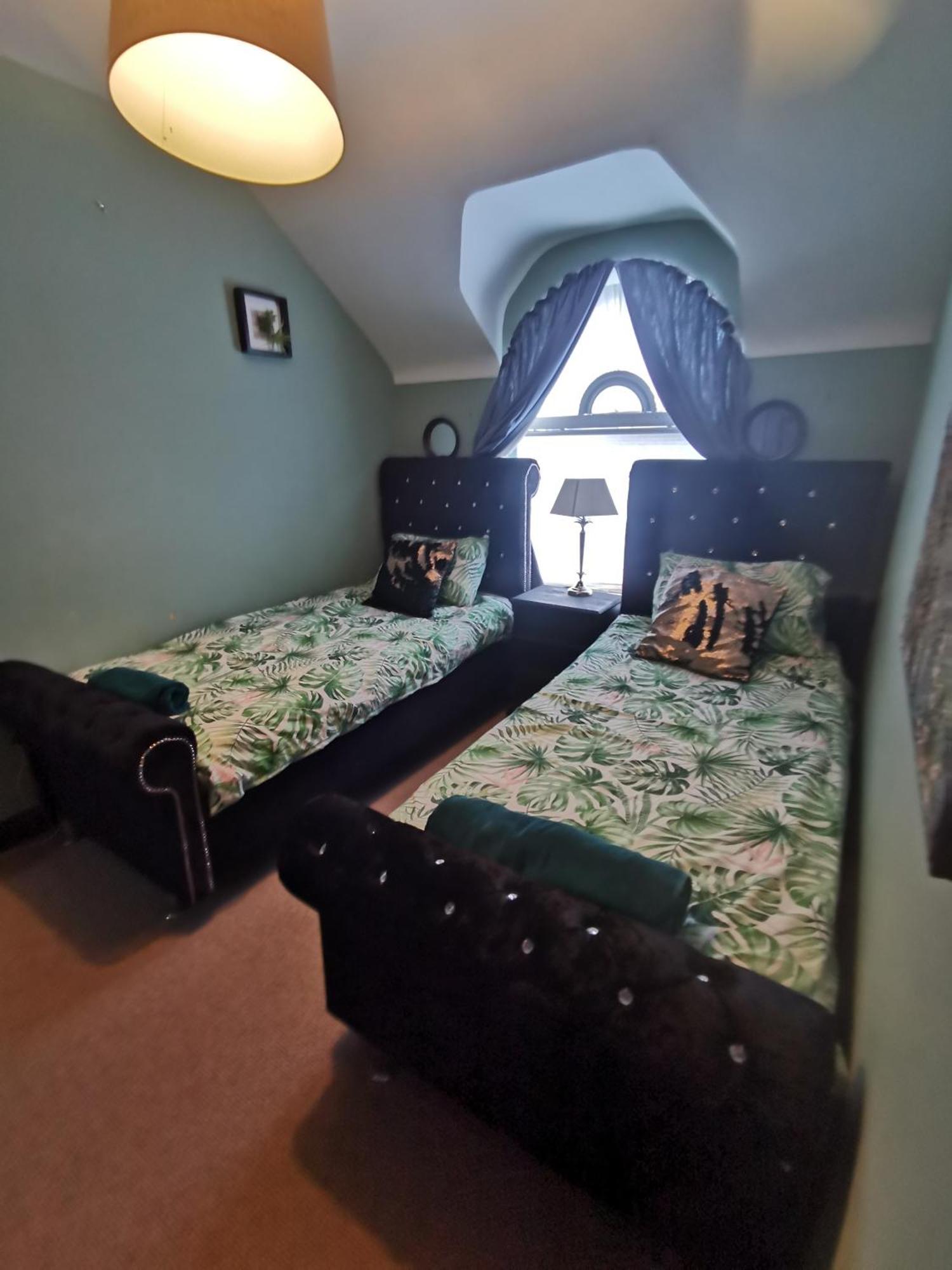Palm Cove Bundoran Luxurious Sea View Balcony Free Wifi Netflix Sleeps 5 Appartement Buitenkant foto