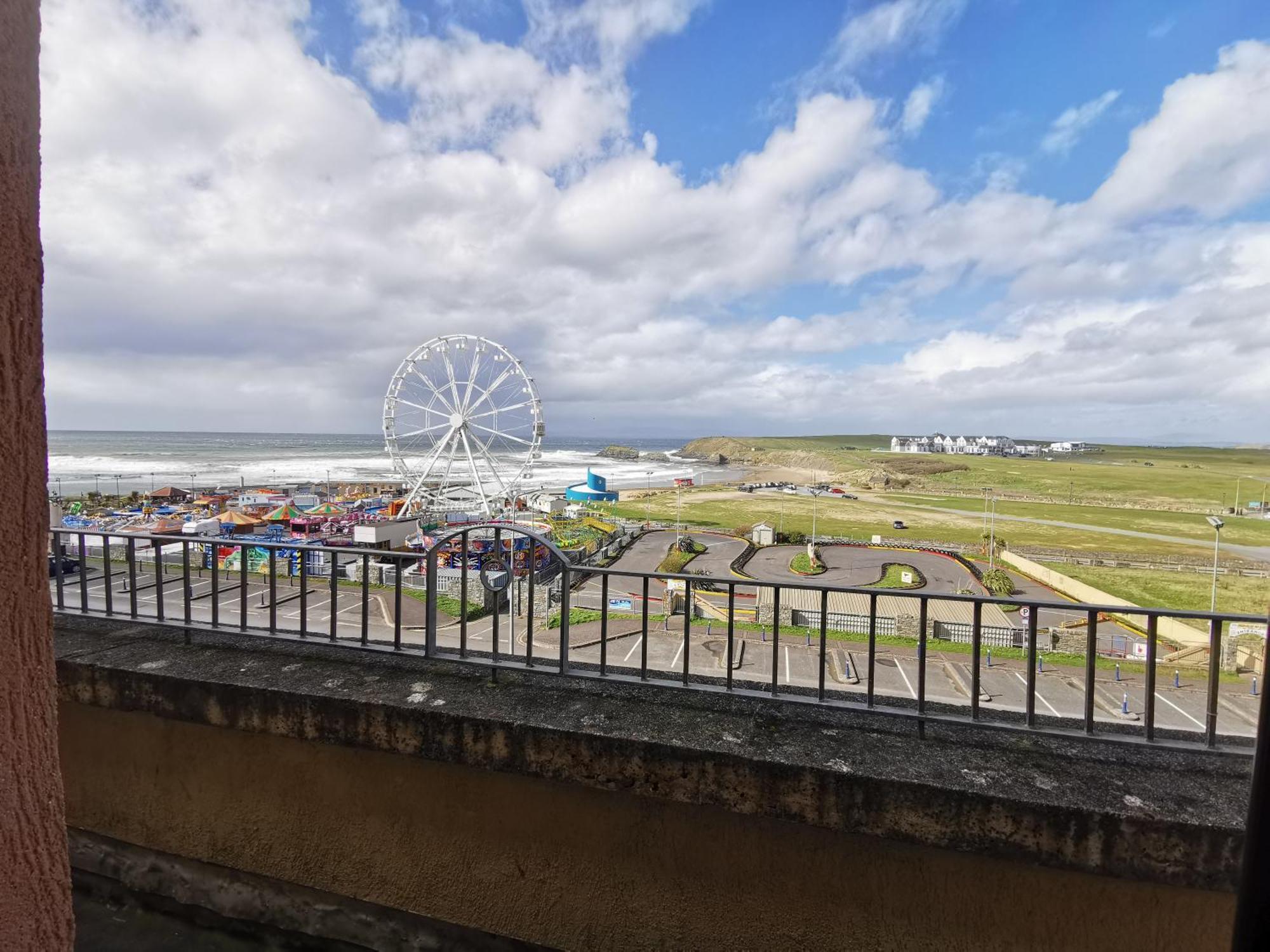 Palm Cove Bundoran Luxurious Sea View Balcony Free Wifi Netflix Sleeps 5 Appartement Buitenkant foto
